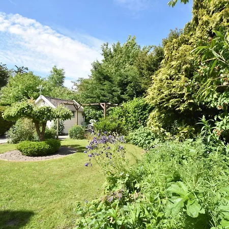 Balmy In With Fenced Garden Holiday home