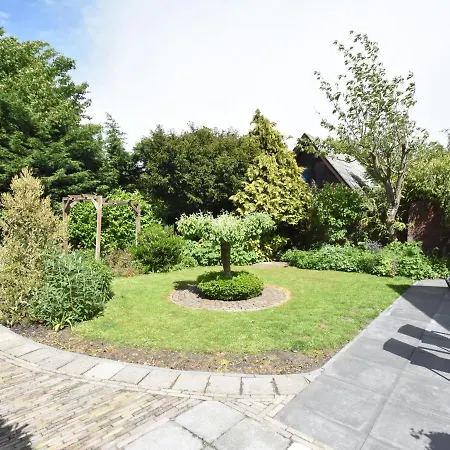 Balmy In With Fenced Garden